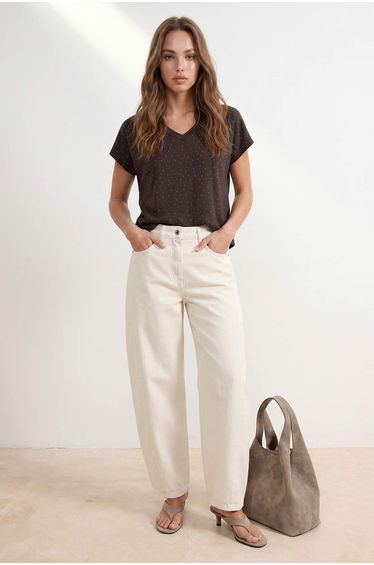 Dark Brown Straight Fitted V-Neck Short Accessory Detail Premium Soft Knitted Blouse