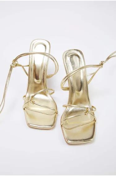 صندل بطول الكاحل نسائي بكعب رفيع لون ذهبي