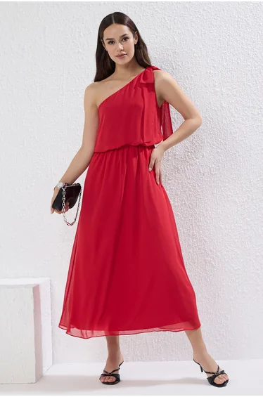 فستان ماكسي سادة لون أحمر