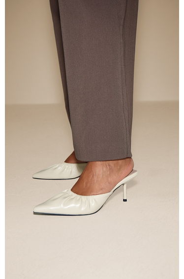 Cream Crinkle PU Ruched Low Heel Court Mule