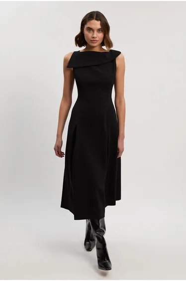 فستان كارين ميلين أسود ميداكسي على شكل حرف A