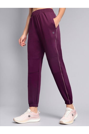Women Wine Run Forward Joggers