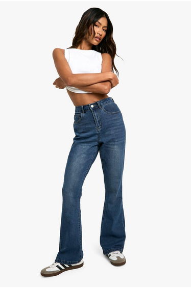 Basics Flared Jeans