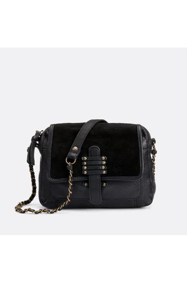 حقيبة كروس بيسز باللون الأسود