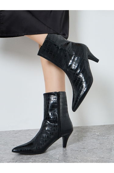 Women Black Croc-Embossed Ankle Boots