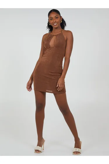 فستان قصير بياقة هالتر