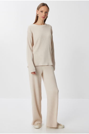 Women's Beige Textured Flexible Knitted Top and Bottom Set