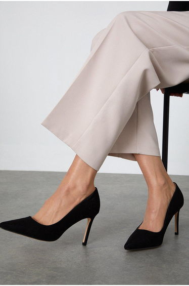Dash Pointed Court Shoes