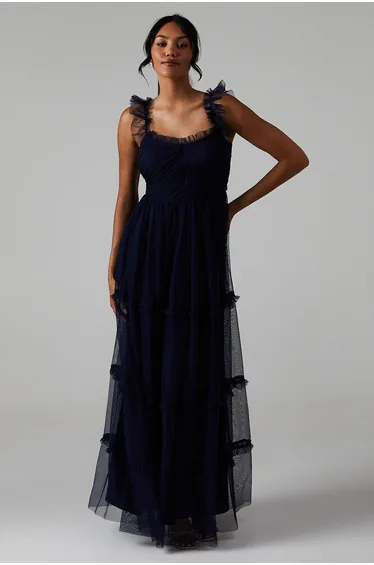 فستان ميش بطبقات متدرجة بأكمام بحافة واسعة