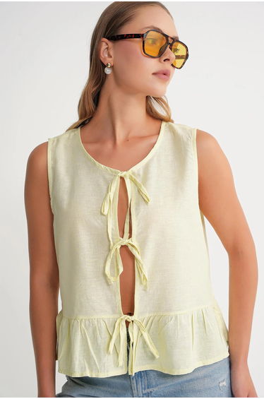 Mixray Frilly Tie Front top