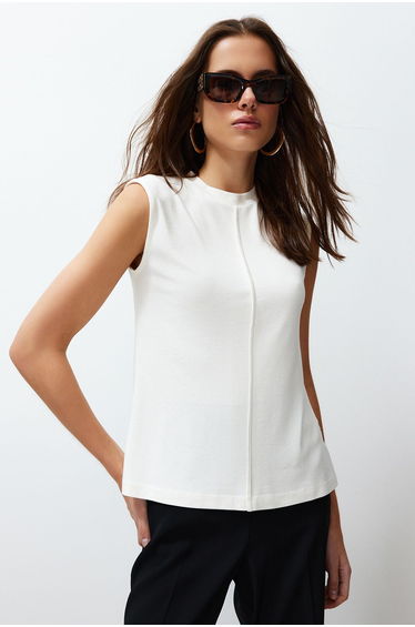 Ecru Viscose/Soft Fabric Fitted/Sticky Knitted Blouse