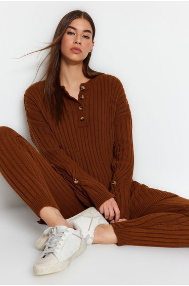 Two-Piece Set - Brown - Regular fit