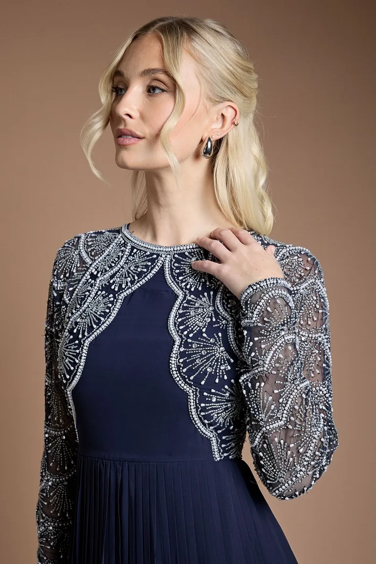 فستان ماكسي بكسرات بحواف سكالوب مزين بأحجار - 3