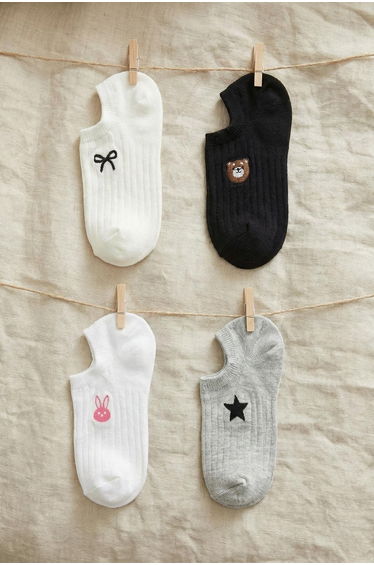 Multi-Colored 4-Pack Embroidered Jacquard Knitted Socks
