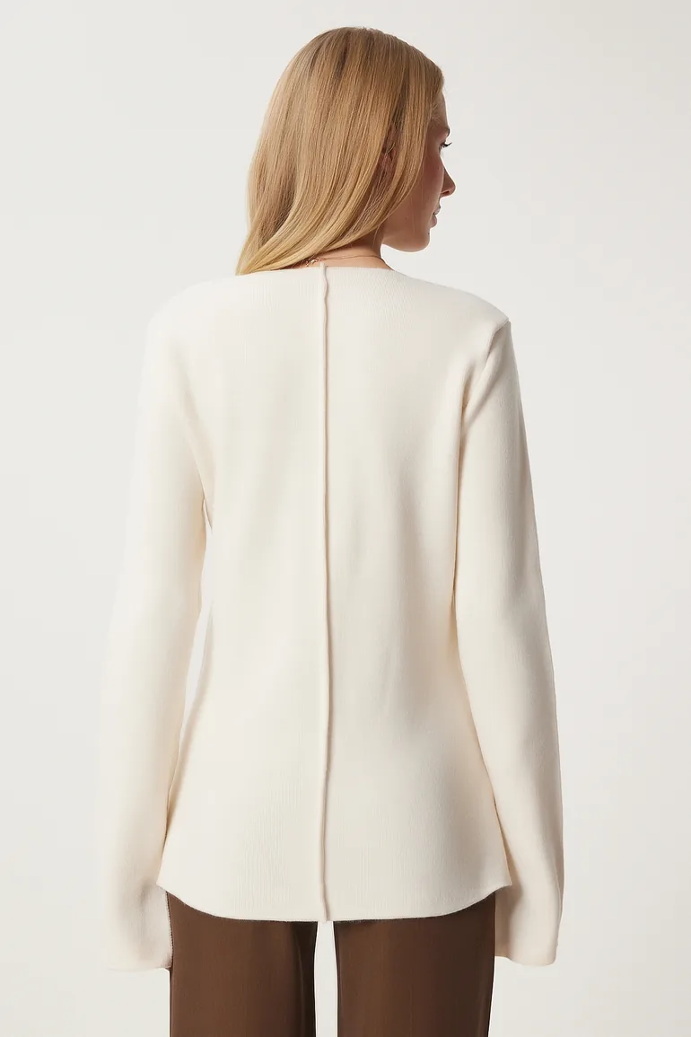 Women's Ecru V-Neck Stylish Buttoned Knitwear Cardigan - 4