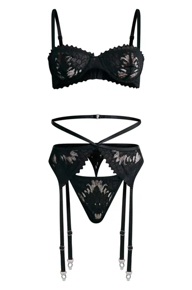 طقم ملابس داخلية 3 قطع دانتيل بحواف سكالوب