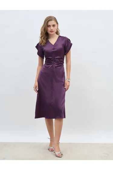 Women Purple Solid Petal Sleeves A-Line Midi Dress
