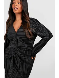 Plus Wide Plisse Twist Front Wrap Dress - black - 3