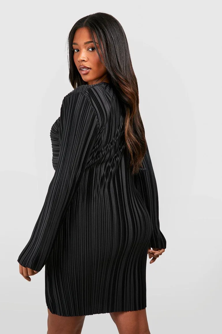 Plus Wide Plisse Twist Front Wrap Dress - black - 2