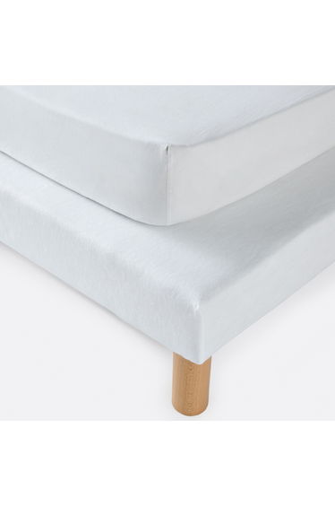 Cover-Shaped Bed Skirt in Non-Woven Polyester