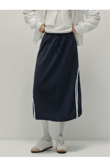 Women's Skirt with Lace Trim and Adjustable Hem