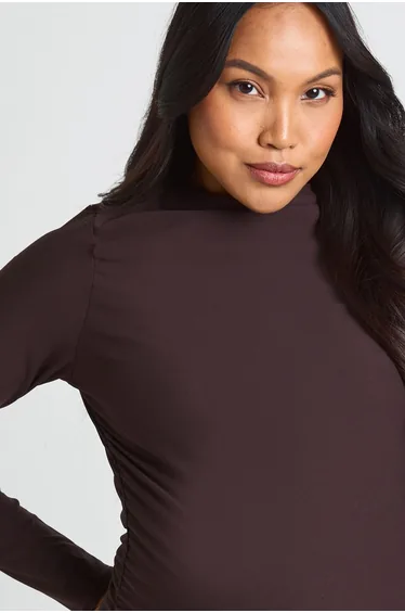 تيشيرت بوهو بني بأكمام طويلة - للحوامل