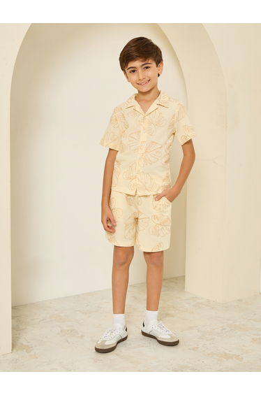 Boys Off-White Embroidered Shirt and Shorts Set