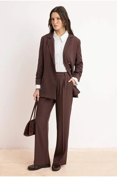 طقم ترينديول موديست باللون البني