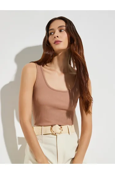 Beige Raffia Belt with Resin Buckle
