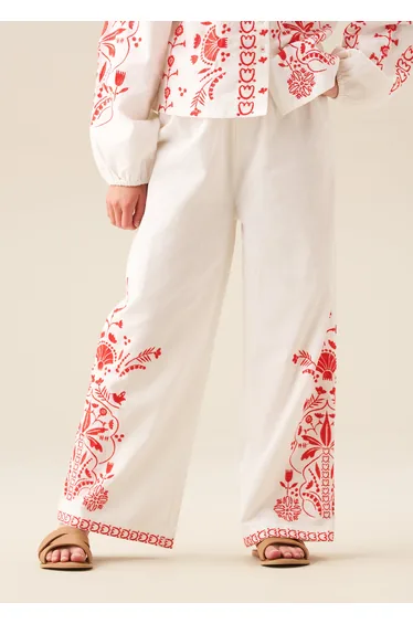 بنطلون بربطة خصر بتطريز