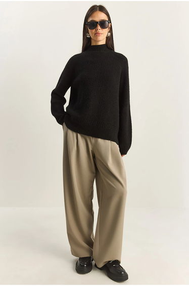 LUCCI Oversized Crew Neck Knit Sweater