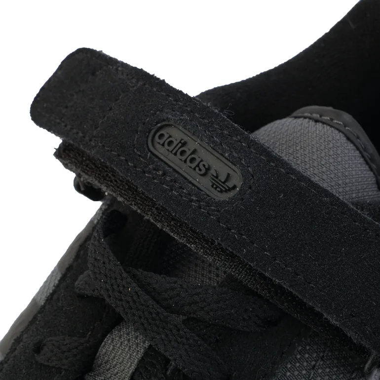 Boy's adidas Originals Junior Forum Low Trainers in Black - 4