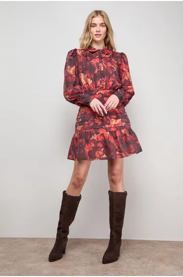 فستان اويسيس قميص قصير على شكل حرف A بأكمام طويلة بطبعة أزهار