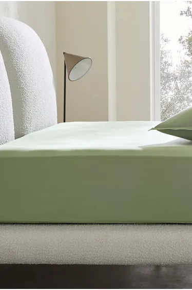 شراشف سرير بمطاط ايه ام. بي ام باللون الأخضر