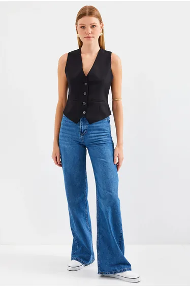 BDART Fitted Buttoned V-Neck Waistcoat with Welt Pocket