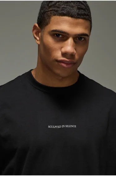 Active Sculpted In Silence Oversized T-Shirt - black
