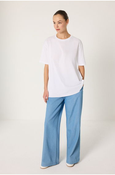 BASIC T-SHIRT
