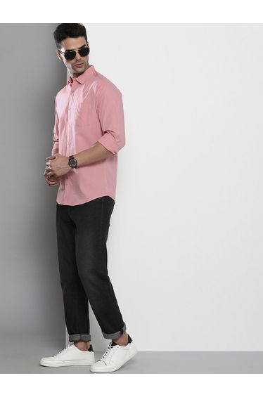 Men Pink Solid Spread Collar Shirt