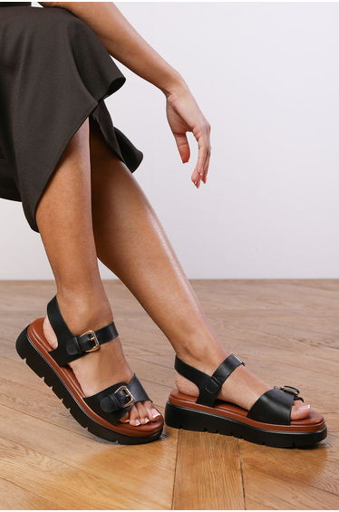 ALLISON CHUNKY BUCKLE STRAP SANDAL IN BLACK FAUX LEATHER