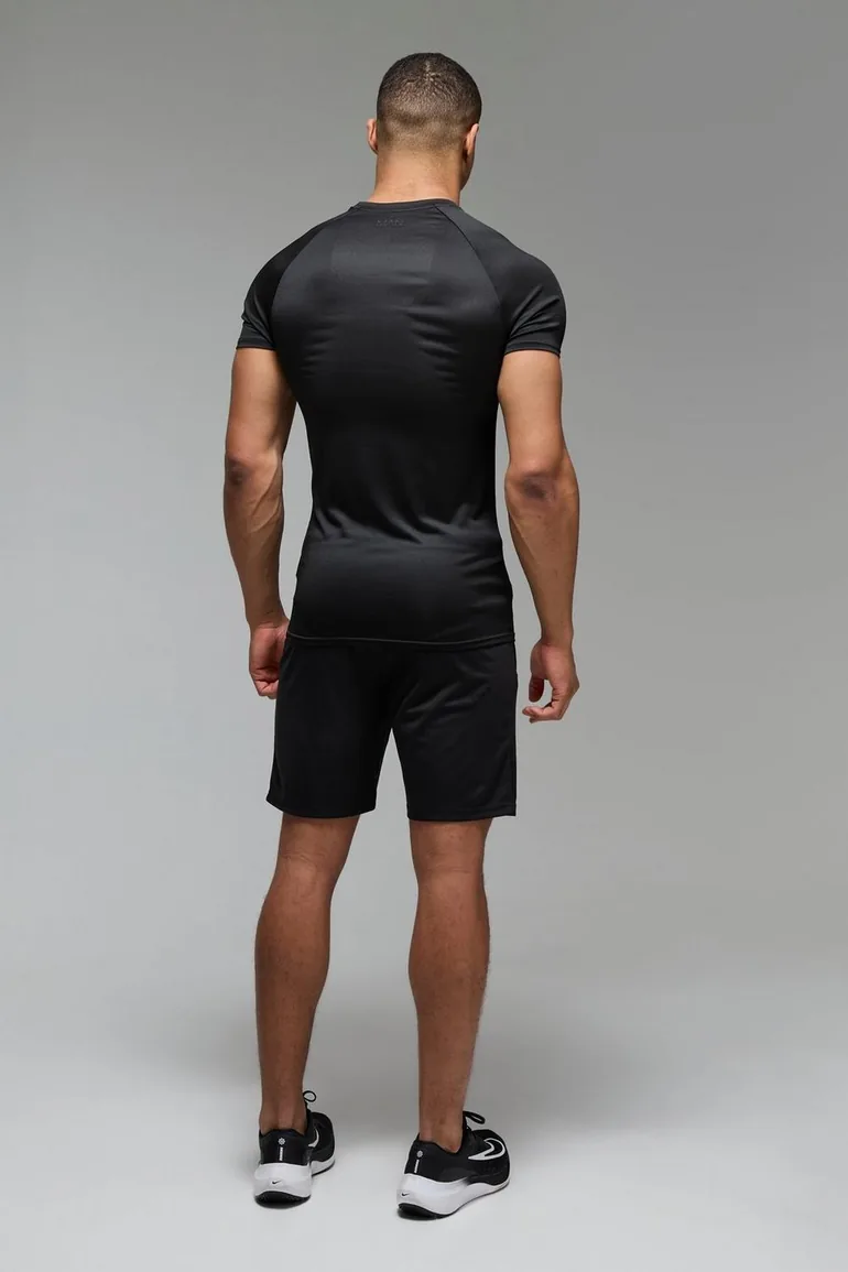 تيشيرت رياضة رجالي بأكمام راجلان - أسود  - 1