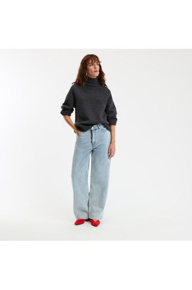 Chunky Knitted Turtleneck Jumper/Sweater in Wool