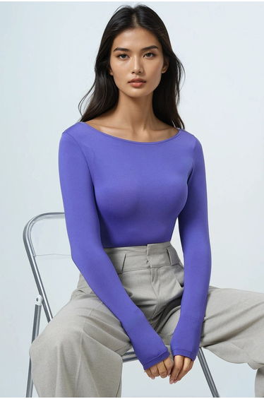 Woman purple boat neck basic