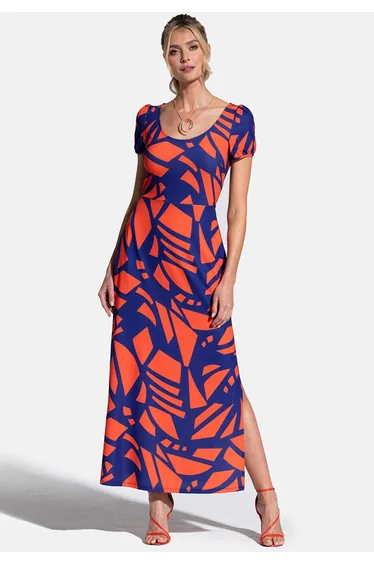 فستان ماكسي بياقة سكووب بحافة مفتوحة