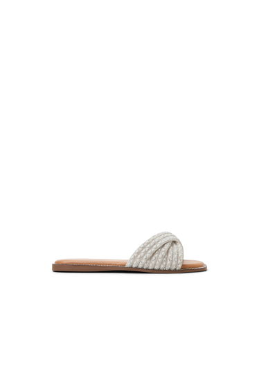 Veronna / Flat Sandals