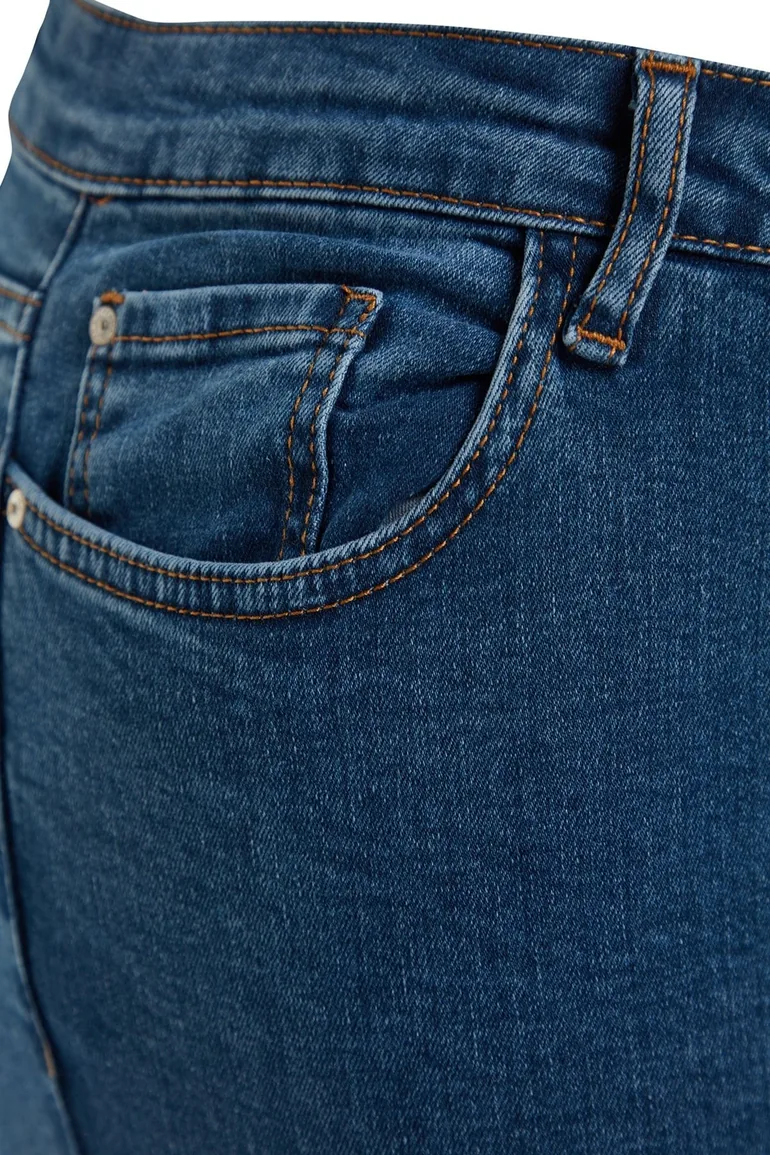 Plus Size Jeans - Blue - Skinny - 7