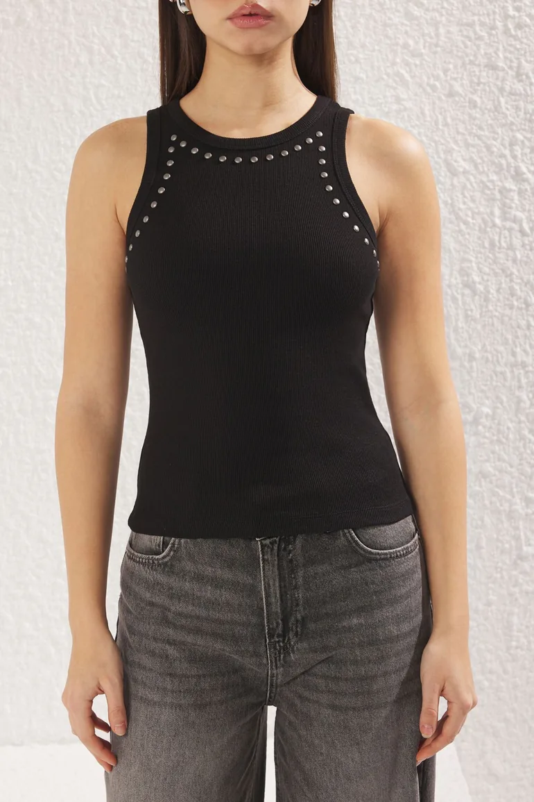 Black Staple Detail Fitted/Fits Body Ribbed Stretch Knit Undershirt - 3
