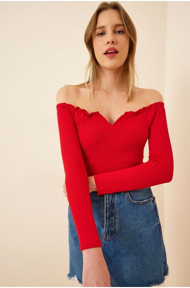 ISTANBUL Textured Ruffle Heart Collar Blouse