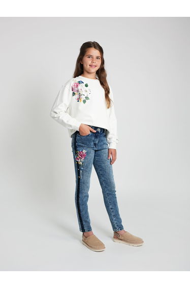 Girls Embroidered Denim Stretch Jeans in Blue