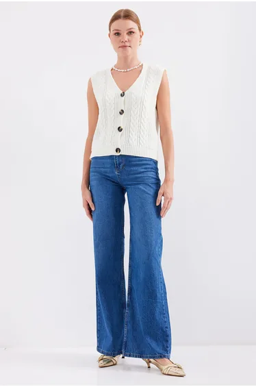 Buttoned Short Knitwear Vest - White