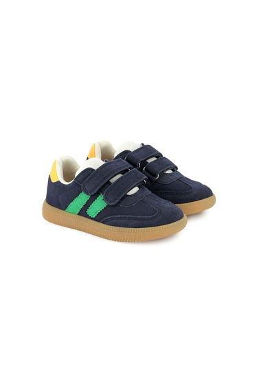 Kids Yuzu Lo Trainers with Double Touch 'n' Close Fastening